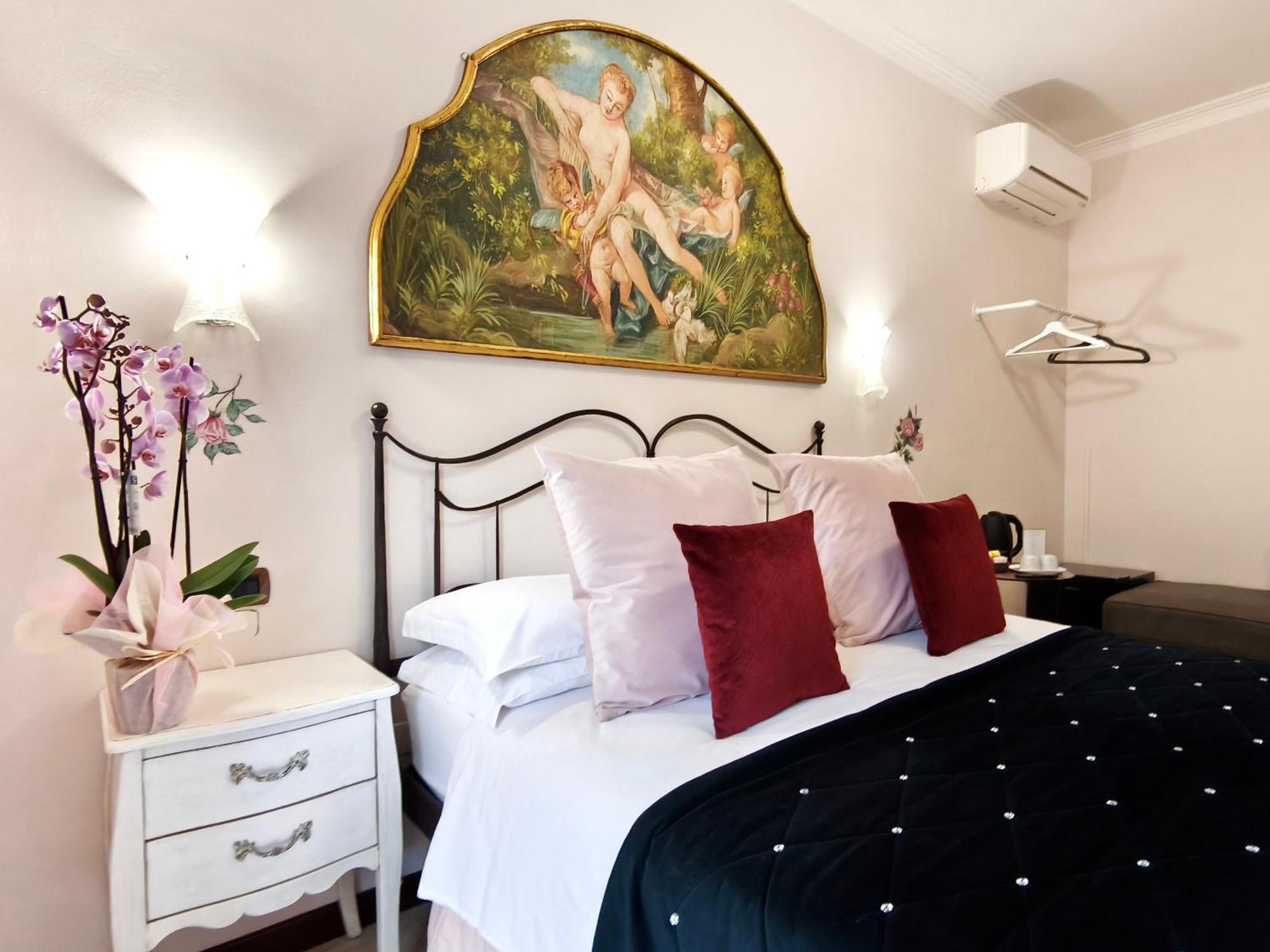 Villamena Bed & Breakfast 3*